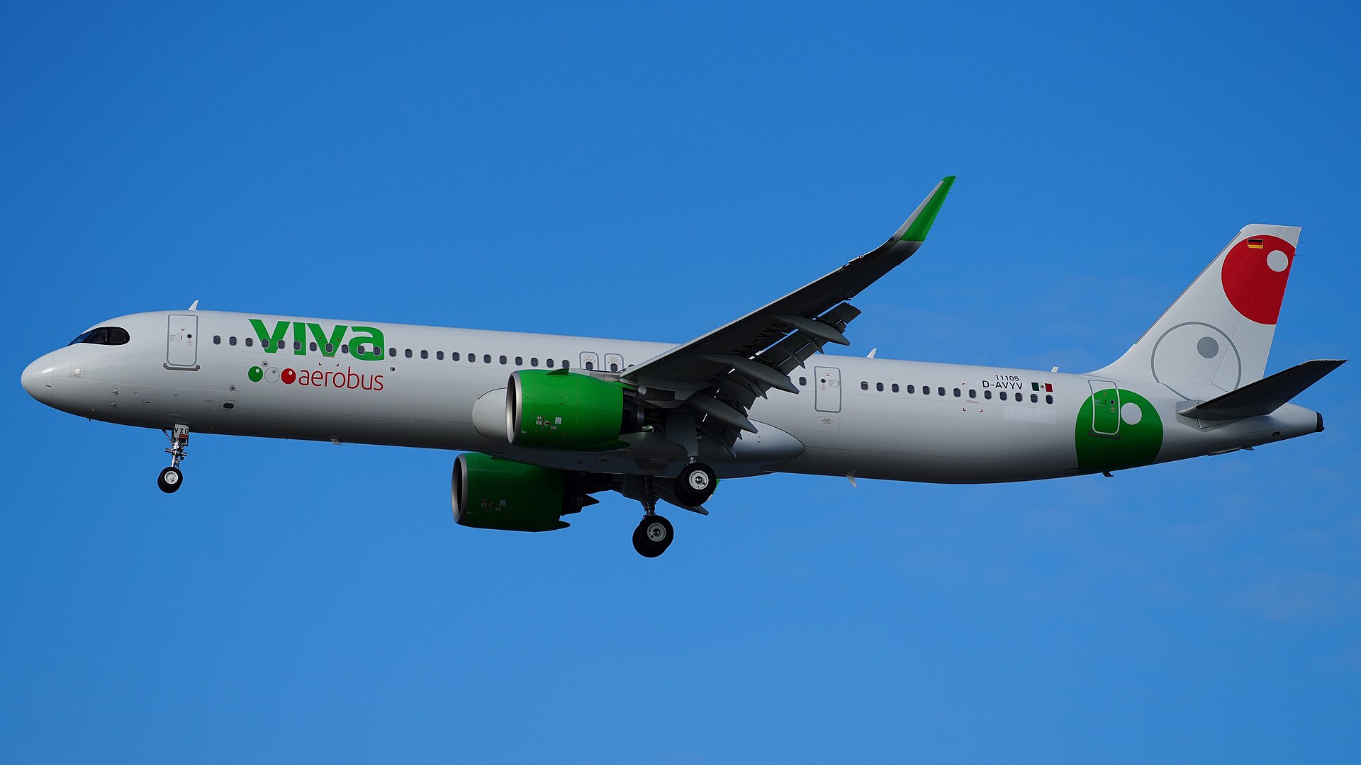 VivaAerobus aircraft (VB) — aerolínea con rutas internacionales, photo via Wikimedia Commons (Wikipedia media-list)