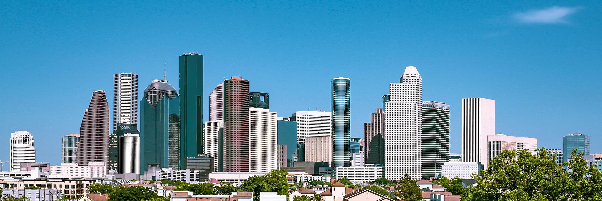 Houston (HOU) — aeropuerto del corredor paisano hacia Estados Unidos, photo via Wikimedia Commons (media-list scan)